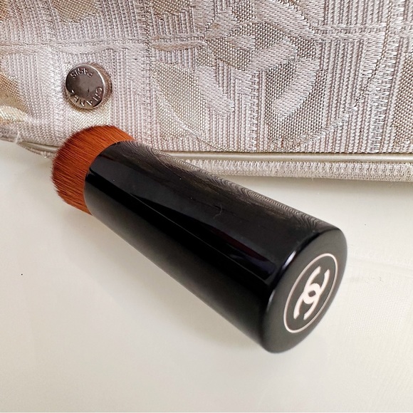 CHANEL Other - Chanel Mini Foundation Brush | Les Beiges